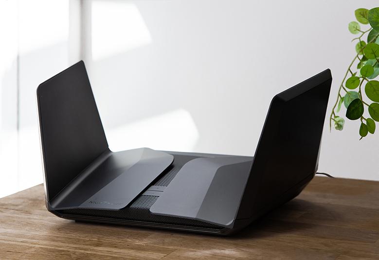 NETGEAR Nighthawk RAX200 - WiFi 6 AX11000 12-Stream 三頻路由器